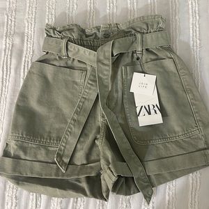 High waisted paper bag shorts